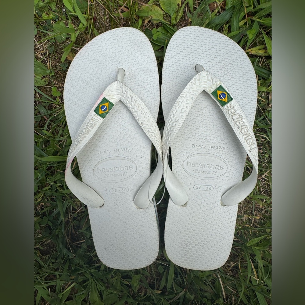 Havaianas White Flip Flops - US Size 4/5